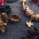 close up jewelry table 1048944 3591767